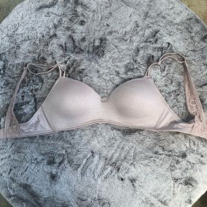 *never worn* aerie bra